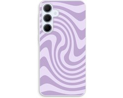 foto van Case Company® - Hoesje geschikt voor Samsung Galaxy A35 hoesje - Swirl Paars - Soft Cover Telefoonhoesje - Bescherming aan alle Kanten en Schermrand