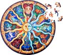 Ronde puzzel "Mysterious Moon" met losse puzzelstukken die worden toegevoegd aan het ontwerp van de dierenriem.