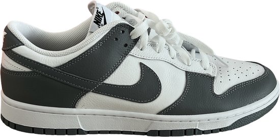 Nike Dunk Low - Maat 46 - Heren Sneakers - Grijs/Wit