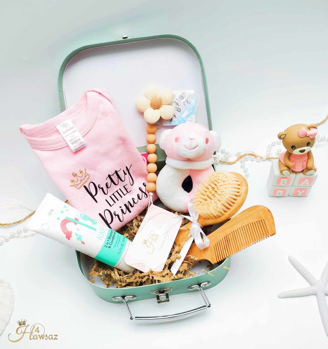 Goedkoopste Kraamcadeau 7 stuks Roze - Hawsaz.nl kraamcadeaus - Babygeschenkset - Babyverzorging - Rammelaar - Bijtring - Kam en borstel - Baby koffertje - Gepersonaliseerde cadeaus - Speenkoord - Baby verzorging - Genderneutraal cadeau - Babyset - Babyshower