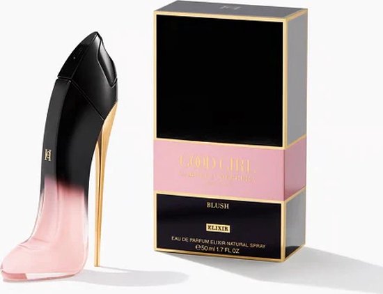 Zwarte parfumdoos met roze band en 'Good Girl Blush Elixir' tekst, naast een stiletto parfumfles in zwart en roze met gouden hak.