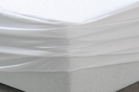 Velfont - Respira - Luxe Waterdichte Matrasbeschermer en Hoeslaken - 2-in-1 - Ademend en Zacht - Organisch katoen - 60 x 120cm - Babybed - Wit