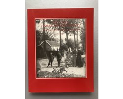 Met veele vooregten begunstigd