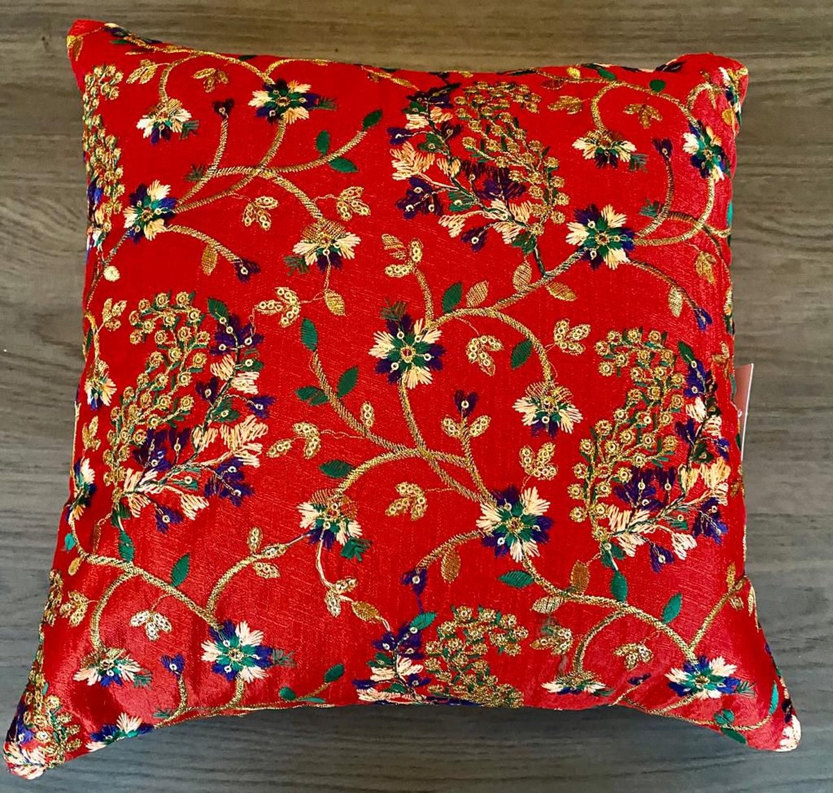 Kussens woonkamer - kussenhoes 30 x 30 cm - kussensloop - sierkussens - cushion cover - katoensilk - Kussenhoesjes - 2 stuks - etnisch Indiaas - borduurwerk - embroidery