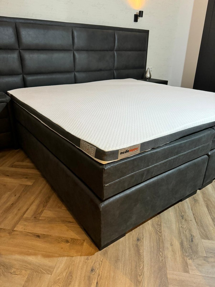 Medic Topper 2face Premium Ultimate 200x220x8 SPLIT - Orthopedisch dekmatras tegen rugklachten - Optimale ondersteuning voor je lichaam - Tweezijdig: stevig (afkoelend) of zacht (verwarmend) - afritsbare zijdezachte hoes biokatoen - matrasbeschermer