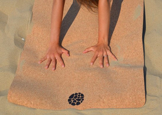 Pierre Sports - Travel Yogamat Kurk - 1,5mm dik - Opvouwbaar van Pierre Sports — afbeelding 4