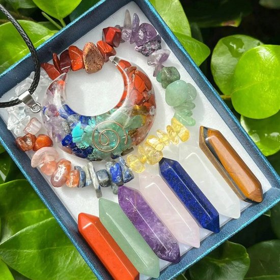 Set de 9 pierres et cristaux de guérison de chakra en cristal de quartz pointu