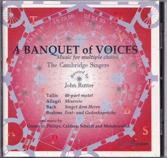 Cd-hoes met rode achtergrond, tekst 'A BANQUET of VOICES' en namen van componisten. Binnenste cirkel toont tijdsaanduidingen.