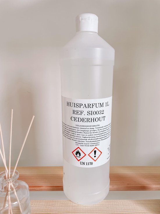 ipuro - Verfrissende limoenlichte kamergeur navulling - subtiele kamergeur navulling met sprankelende en bloemige noten - stijlvolle kamergeur navulfles voor een puristische geurbeleving 500 ml
