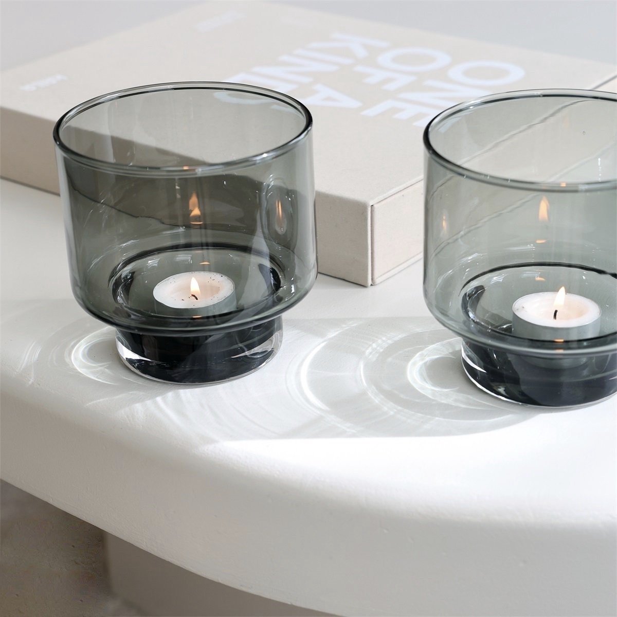 Windlicht Glas 2 stuks Ø11.5x11.5 cm - Kaarshouder Sfeerverlichting Decoratie - Smoke grijs - Natuurlijk Bloemen