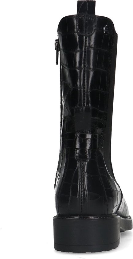 Achterzijaanzicht van een zwarte chelsea boot met crocoprint.