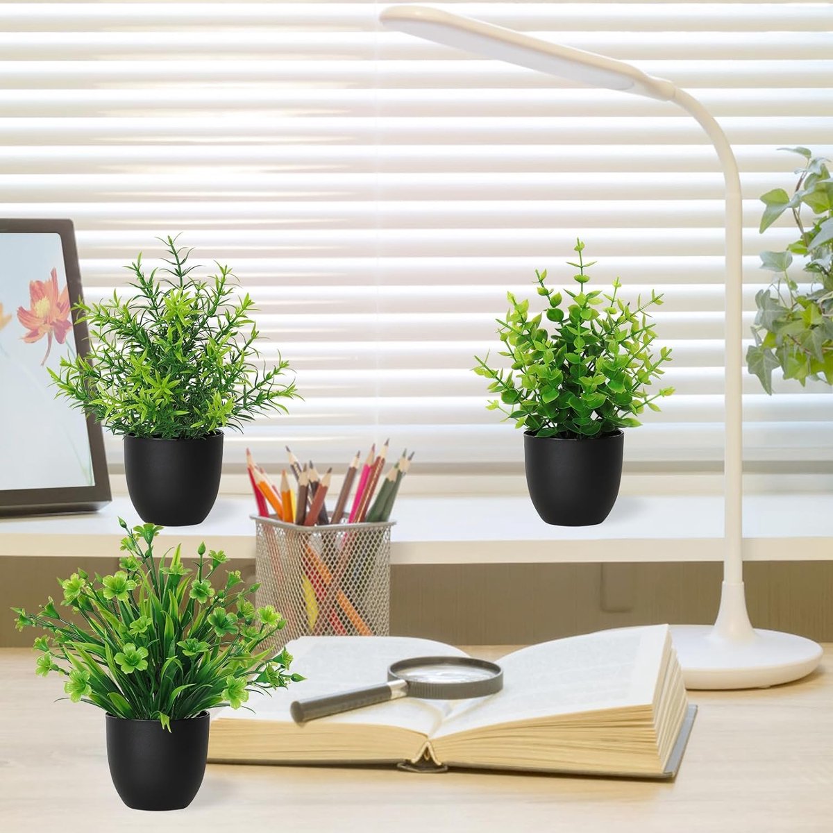 MytaYt 2 Bâtons Fleurs Suspendues Artificielles Lierre Artificiel Plante 80 Cm Fleurs De Lys Violettes Suspendues Artificielles Convient Pour Les Mariages, La Décoration Extérieure (Violet