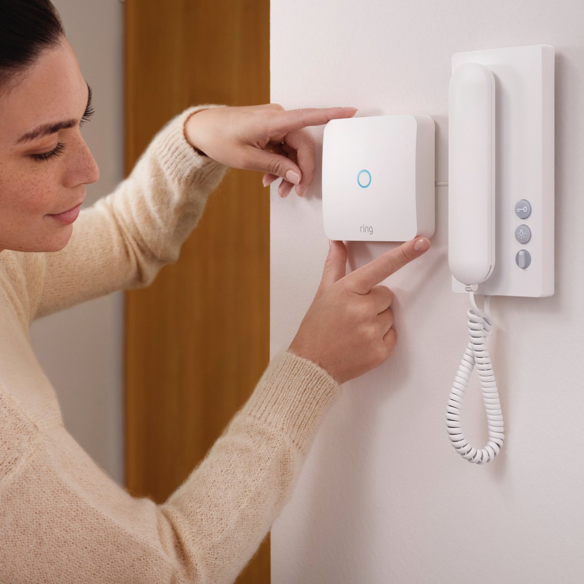 Afbeelding 3 van Ring Intercom - slimme deuropener voor intercomsystemen - batterij - wit