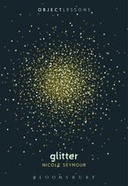 Boekomslag van 'Glitter' door Nicole Seymour, met een donkerblauwe achtergrond bedekt met een cluster van gouden en witte stippen.
