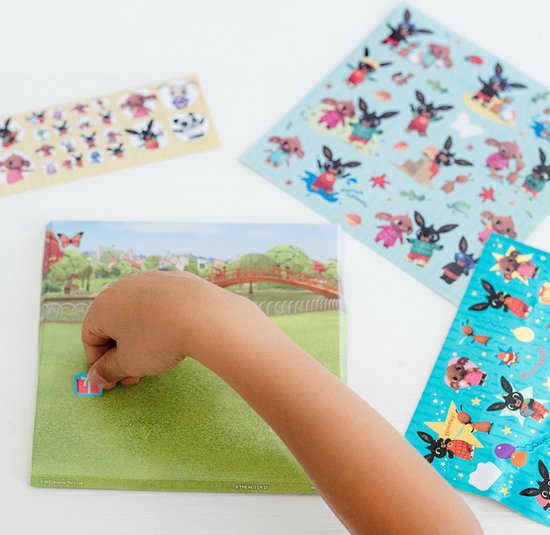 Bing stickers, 3 stickervellen met speelachtergrond, creatief speelgoed - vanaf 3 jaar - Bambolino Toys
