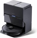 Zwarte Roborock S8 MaxV Ultra robotstofzuiger met zelflegstation. Het station heeft een blauwe indicator.