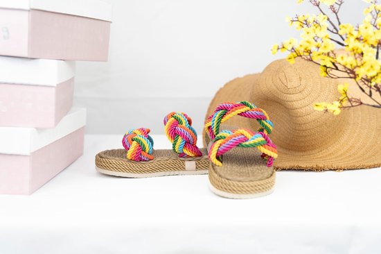 Zomerse Multicolor Gevlochten Sandalen Perfecte Vakantieslippers voor Dames bol