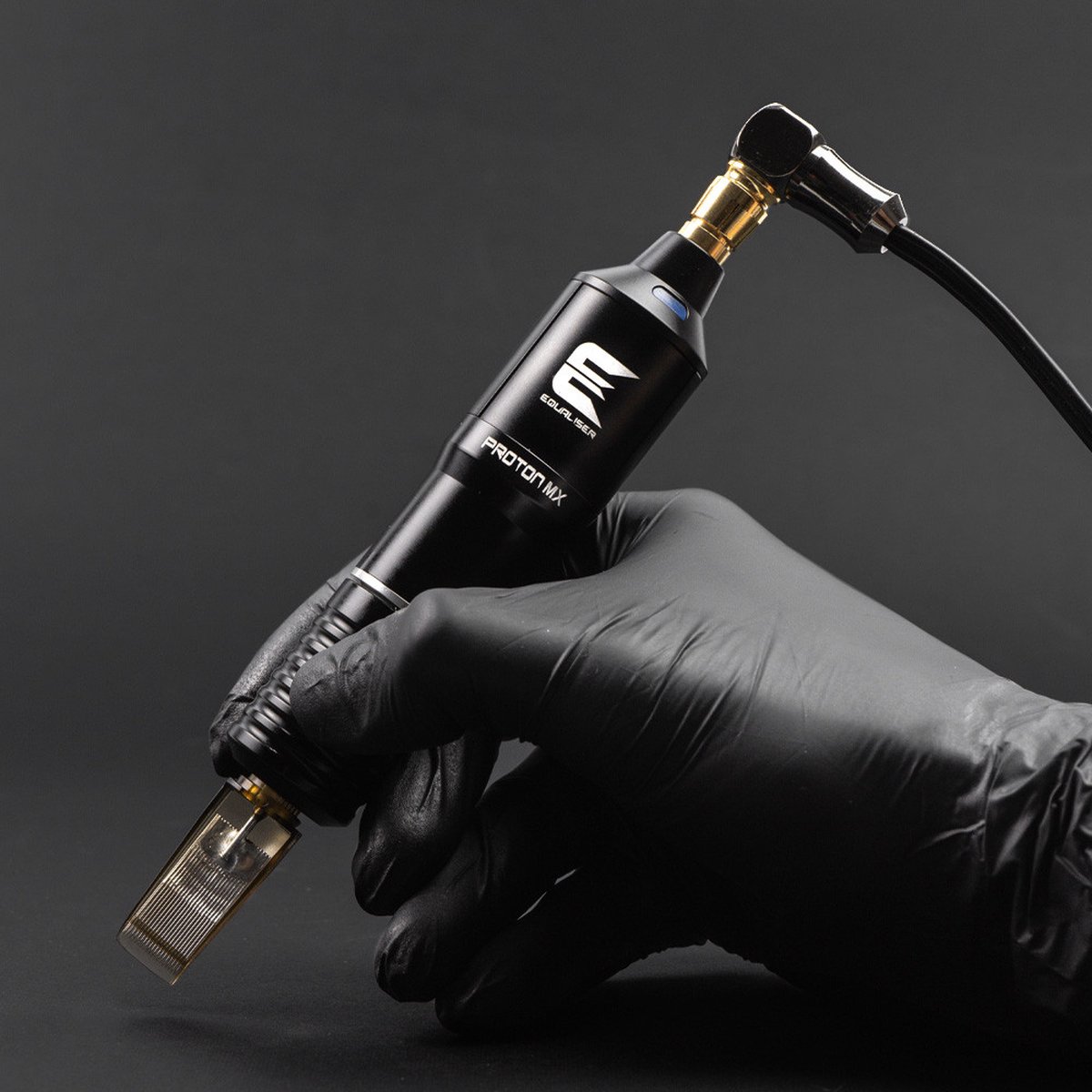 Equaliser Proton MX 3.0 MM | Premium Professionele Tattoo Machine | Draadloze Tatoeage Pen | Wireless | PMU Gun | Zelf Tatoeëren Kit | Cartridges | Naalden | Beginner & Gevorderden Set 1RL | 3RL | 7RL