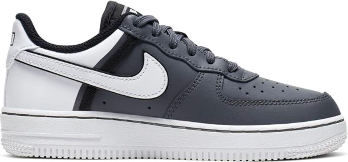 NIKE AIR FORCE WHITE BLACK FALL WINTER 2022 COLLECTION [457314] | Sport  shoes Wholesale Import | merkandi.in - Merkandi B2B