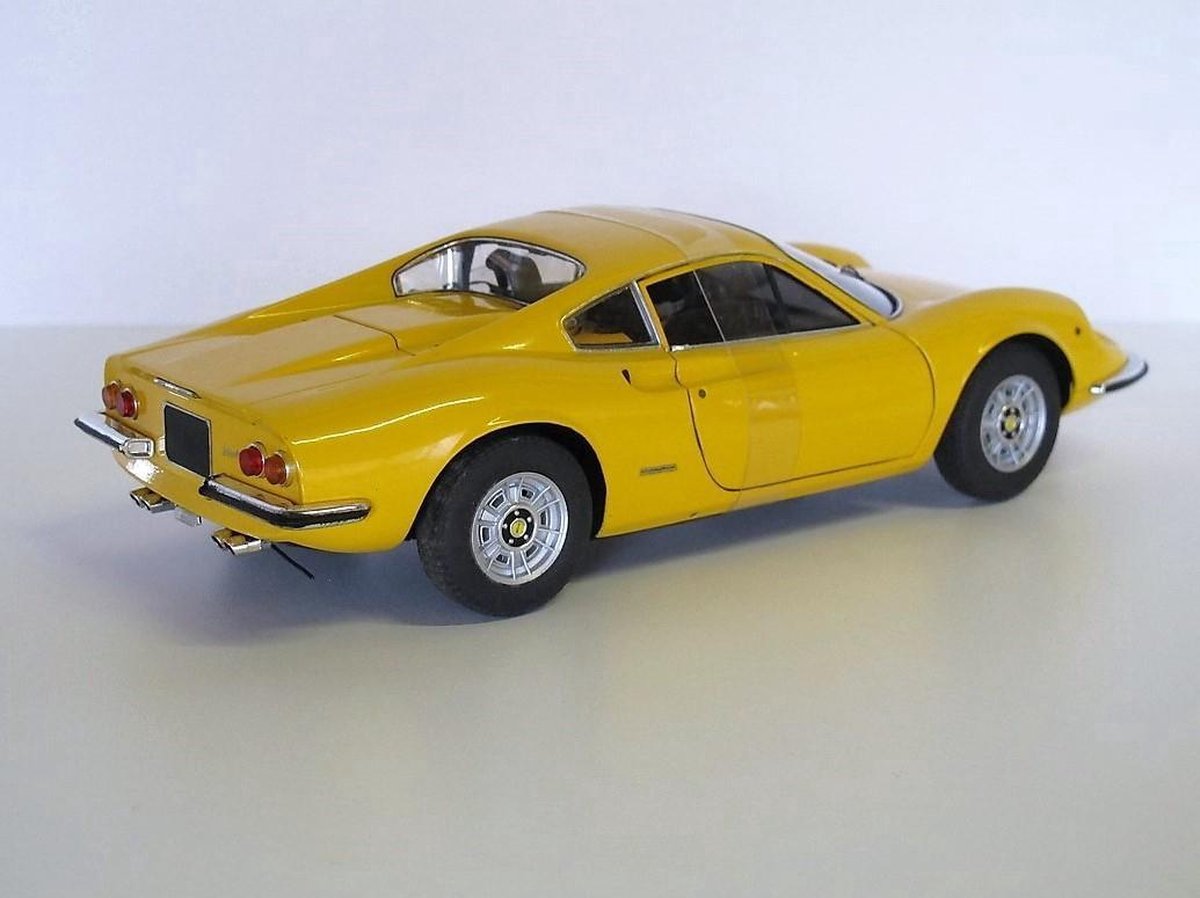 1/18 フェラーリ ディーノ246GTS Ferrari Dino イエロー Hot