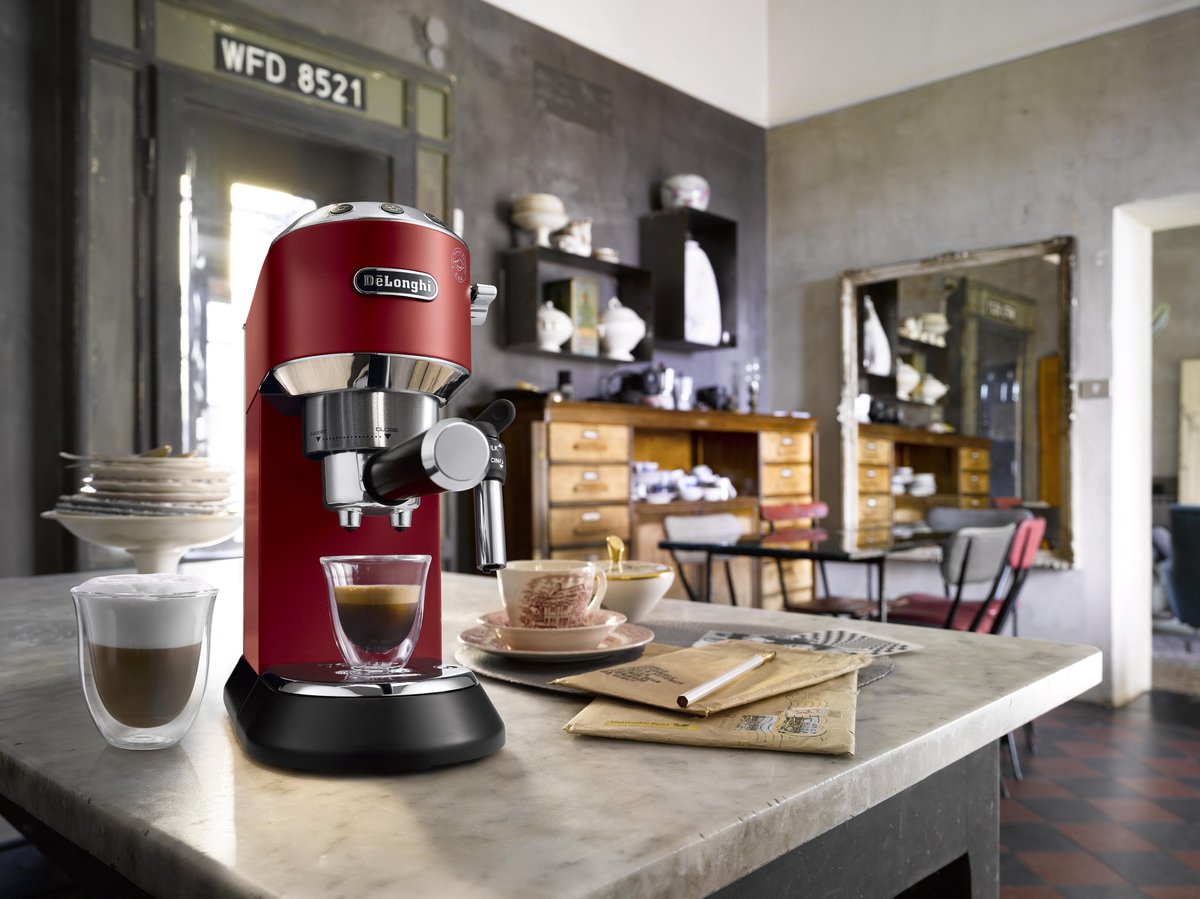 De'Longhi Dedica Style EC685.R - Pistonmachine - Red thumbnail 7