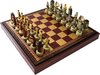 Afbeelding van het spelletje Luxe schaakset - Handbeschilderde Grieken vs Romeinen schaakstukken + rood / goud schaakbord met opbergbox (+ backgammon) - 35 x 35 cm