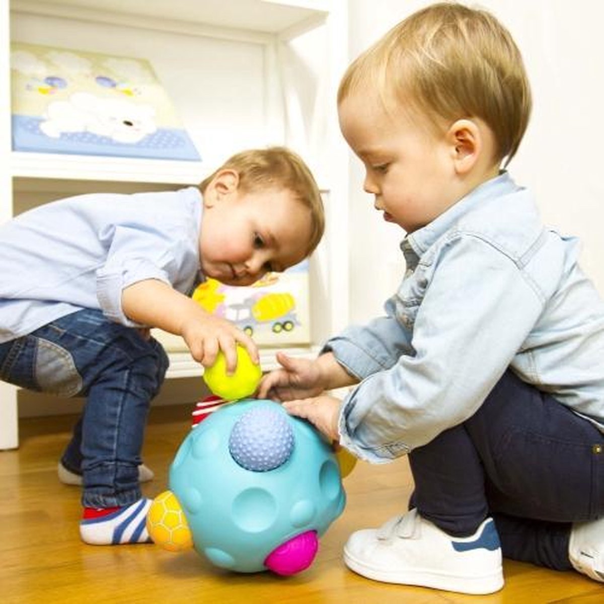 Speelbal 6 in 1 - Tachan - Zacht met Textuur - Grijpspeelgoed Baby Bal - Rood