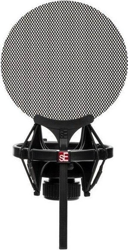 Zwarte microfoonhouder met rond, zwart popfilter.