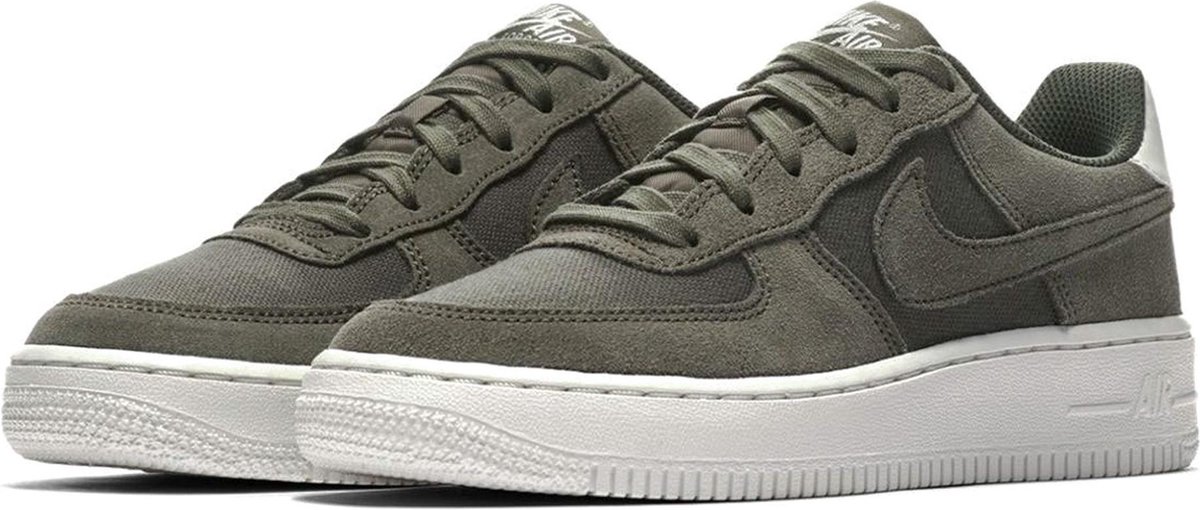 Ijveraar Gezicht omhoog gerucht Nike Air Force 1 (GS) Suede Sneakers Junior Sneakers - Maat 40 - Unisex -  groen/wit | bol.com