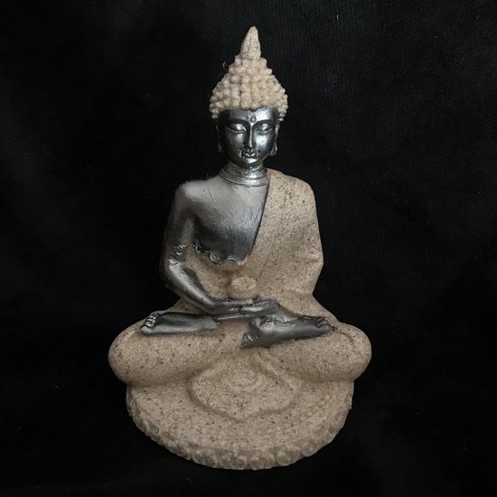 Boeddhabeeld van zandsteen 5.5x4.5x8cm mediteren Gautama boeddha Sakjamoeni boeddha Handgemaakte