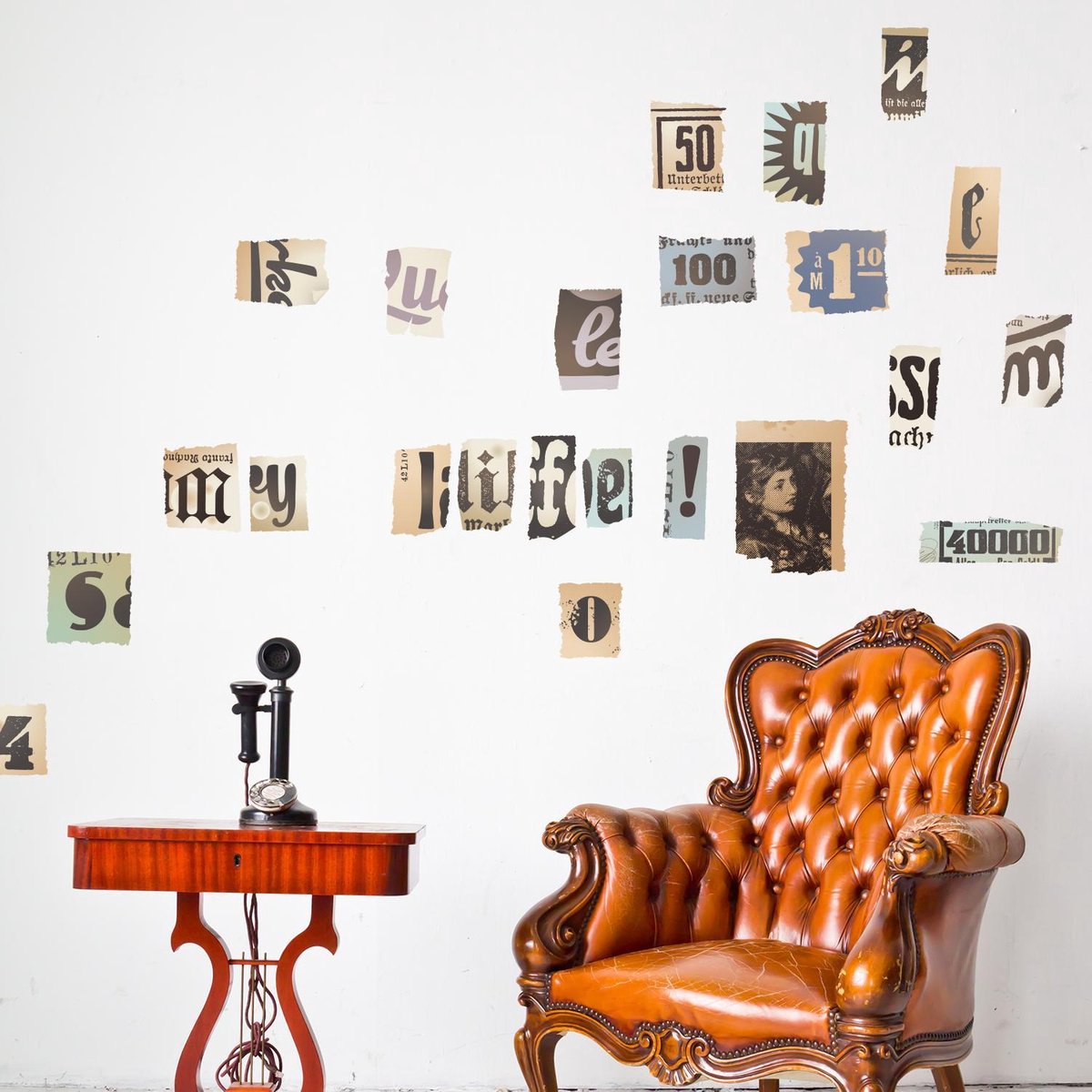 Walplus - Muursticker - Vintage Krantenknipsels Kleine letters - Multicolor