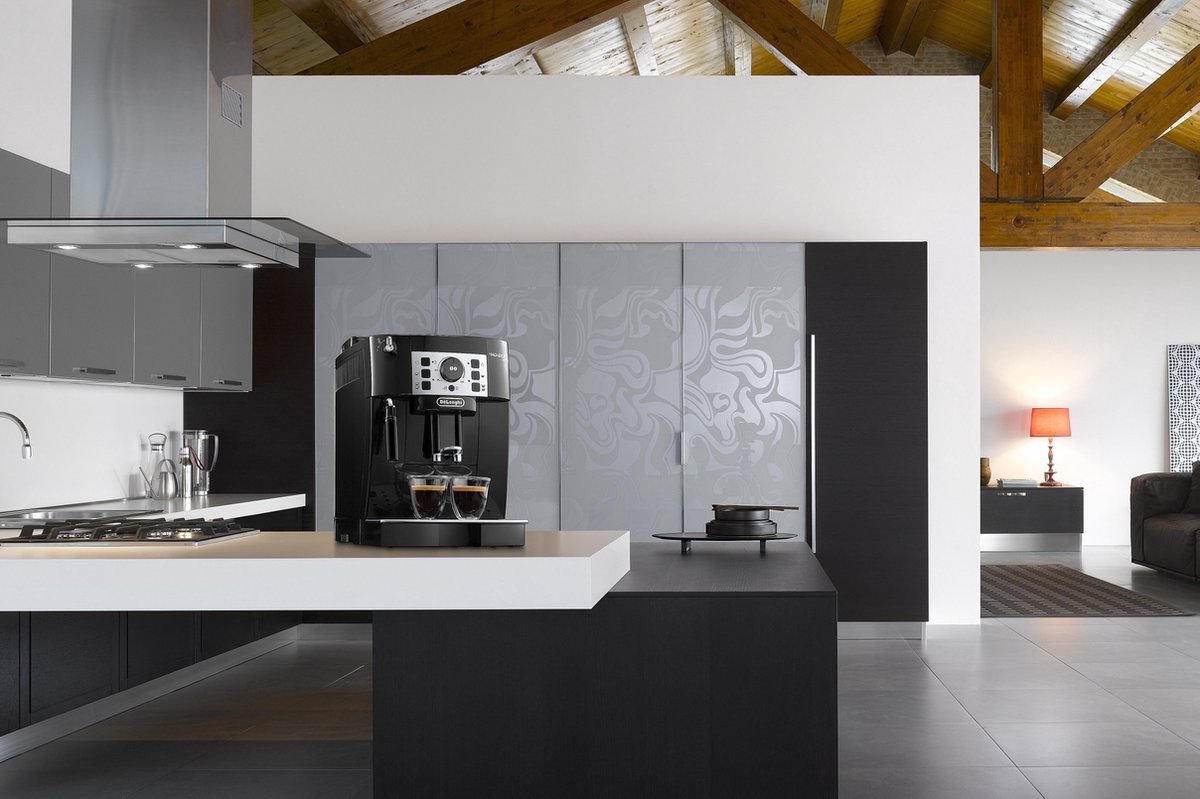 De’Longhi Magnifica S - volautomatische espressomachine met handmatige melkopschuimer en uitneembare zetgroep - Zwart - ECAM20.110.B — afbeelding 6