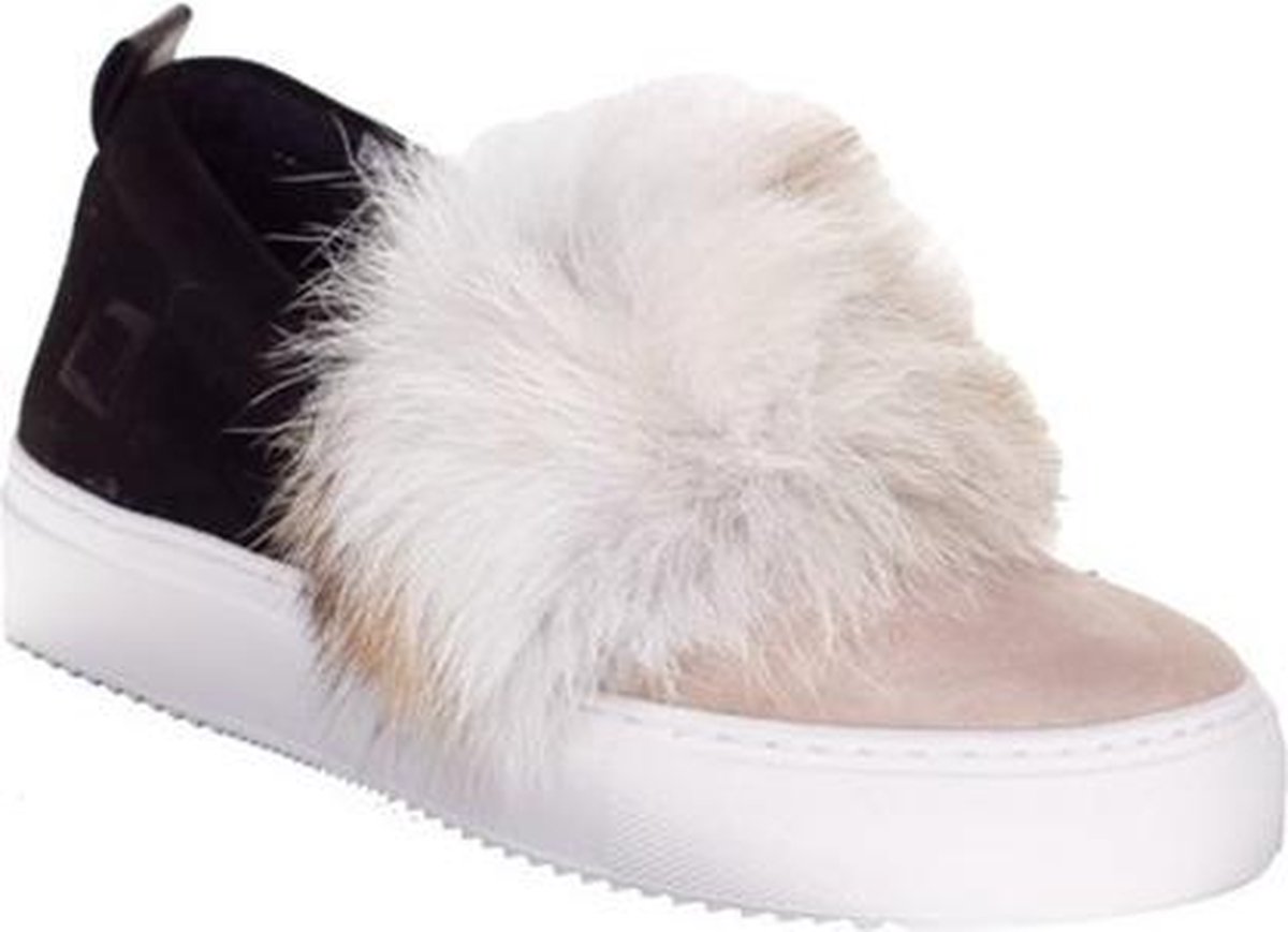 D.A.T.E. Suède Sneaker – Dames Schoen – Slip-on Fur – Beige Zwart