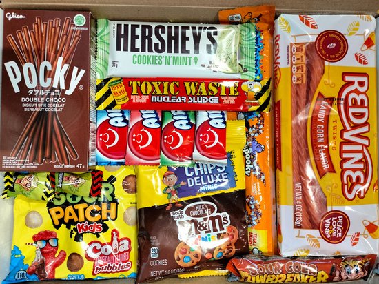 Behoort Belastingbetaler Binnenshuis Amerikaans Snoep Pakket - USA Candy - Amerikaans Snoep - Snoep Box - Pocky  - Koekjes | bol.com