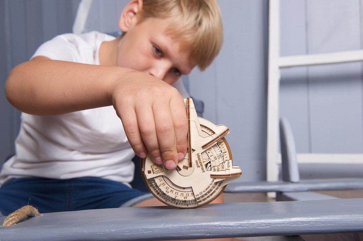UGEARS Houten 3D Model - Stem Lab - Krommingsmeter — afbeelding 15