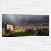 WallClassics - Muursticker - Ruïne van een Oud Kasteel - 100x50 cm Foto op Muursticker