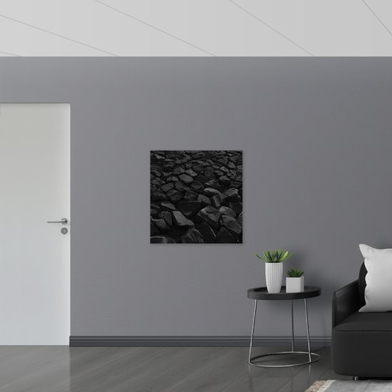 Acrylglas - Donkere Rotsen - 80x80 cm Foto op Acrylglas (Met Ophangsysteem)