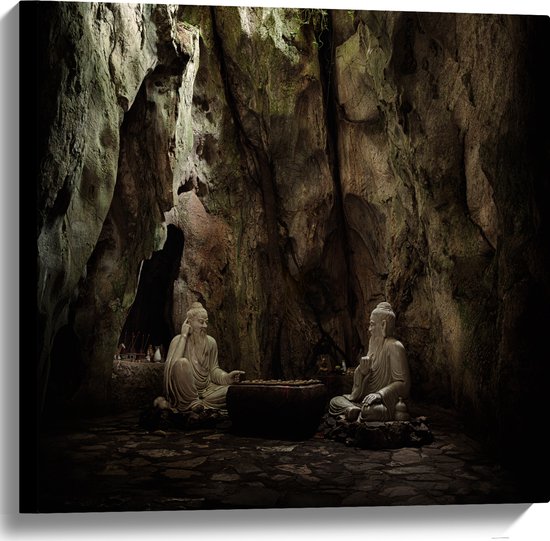 WallClassics - Canvas  - Buddha Beelden in Grot - 60x60 cm Foto op Canvas Schilderij (Wanddecoratie op Canvas)