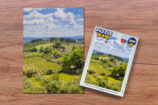 Puzzle Vignobles dans la ville médiévale fortifiée de San Gimignano en Italie - Puzzle - Puzzle 500 pièces