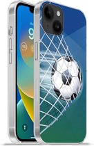 Geschikt voorApple Iphone 14 Plus - Soft case hoesje - Een illustratie van een voetbal in het net -Jongens - Meisjes - Kinderen - Siliconen Telefoonhoesje