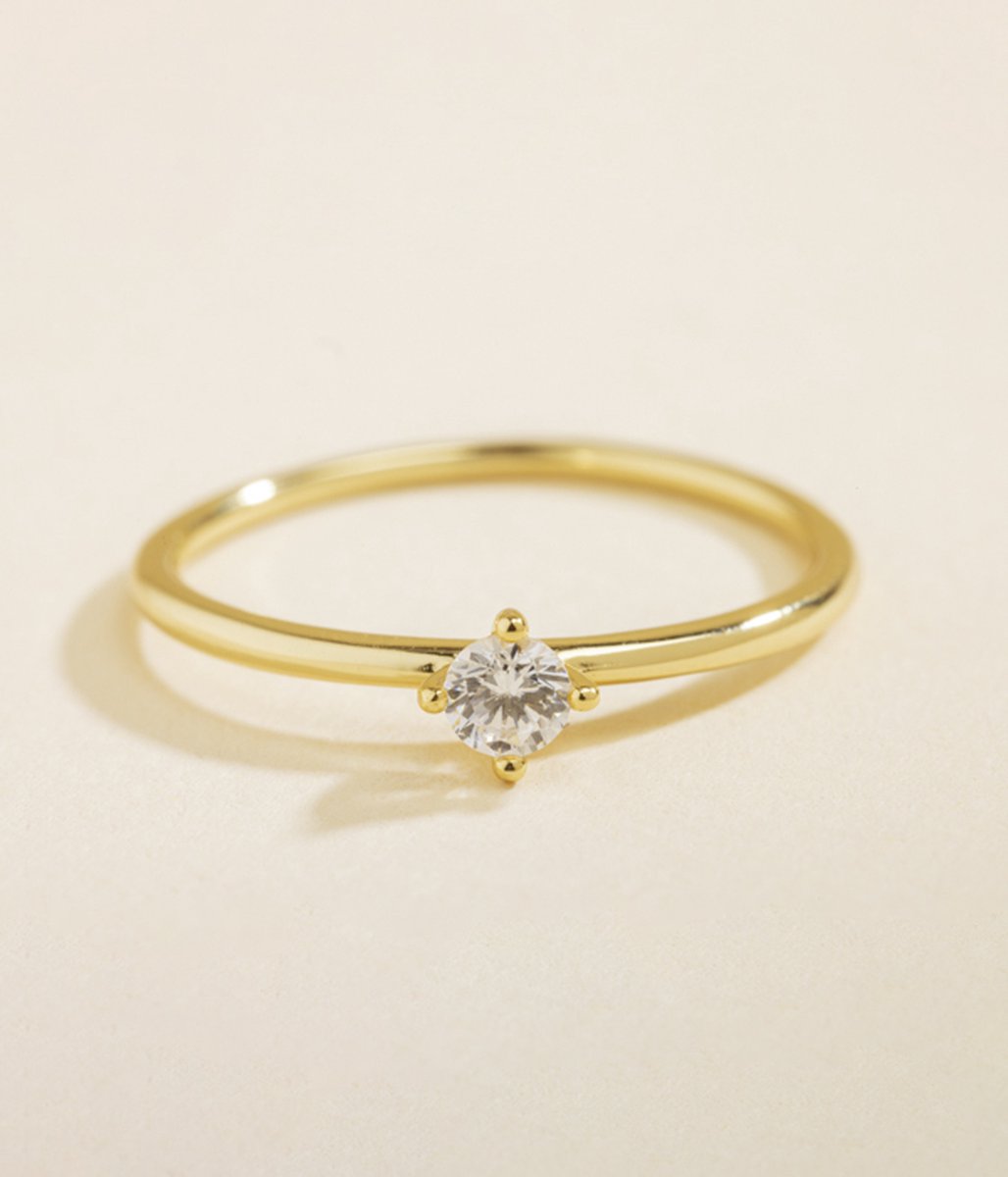 Rebelle Amsterdam - Gouden Ring - Diamanten Ring - Ring Met Steen - Dames - Zirkonia Ring