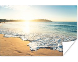 Zonsopkomst bij tropisch strand poster papier 60x40 cm - Foto print op Poster (wanddecoratie woonkamer / slaapkamer) / Landschappen Poster / Zee en Strand