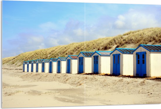 WallClassics - Acrylglas - Blauw met Witte Strandhuisjes - 120x80 cm Foto op Acrylglas (Met Ophangsysteem)