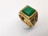 RVS Edelsteen groen Jade goudkleurig Ring. Maat 19. Vierkant ringen met zwarte/goud patronen aan de zijkant. Beschermsteen. geweldige ring zelf te dragen of iemand cadeau te geven.