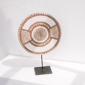 Schelpen en kralen rond op standaard rond - woondecoratie - ornament op voet - maat M - diameter 30 cm