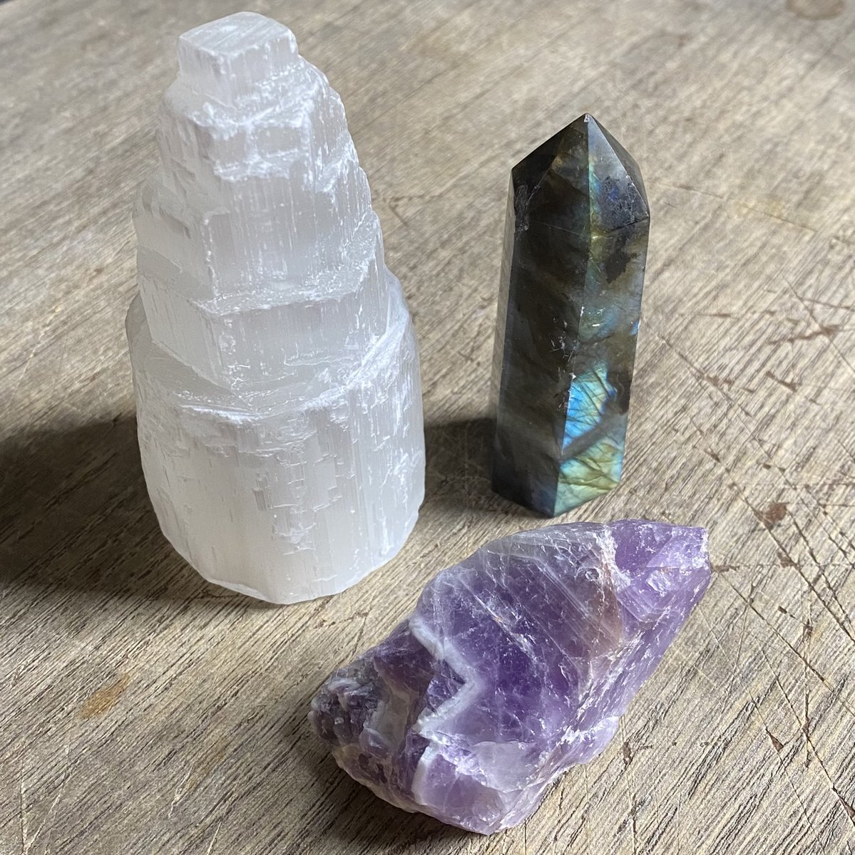 Trio Intuïtie - Labradoriet Punt - Seleniet Toren - Ruwe Amethist - obelisk - edelsteen - cadeau - Reiki - Chakra - Decoratie - Interieur