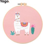 Yago Lulu de Witte Alpaca Beoordelende Blik - Borduurpakket | Starterskit | Alles inbegrepen | Patroon | Borduurring | Borduurgaren | Voor volwassen | Punch needle | Creatief | Hobby | Borduren | Ontstressen | Borduurset