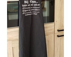 Keukenschort zwart met grappige tekst bedrukt cadeau sint en kerst | katoenen Barbecueschort Keuken BBQ Schort Kookschort bij opa    Kokschort  papa opa    mannen heren jullie worden