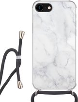 Hoesje met koord Geschikt voor iPhone SE 2020 - Marmer print - Wit - Grijs - Luxe - Marmer printlook - Steen - Siliconen - Crossbody - Backcover met Koord - Telefoonhoesje met koord - Hoesje met touw