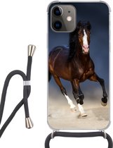 Hoesje met koord Geschikt voor iPhone 12 Mini - Paarden - Dieren - Zand - Siliconen - Crossbody - Backcover met Koord - Telefoonhoesje met koord - Hoesje met touw